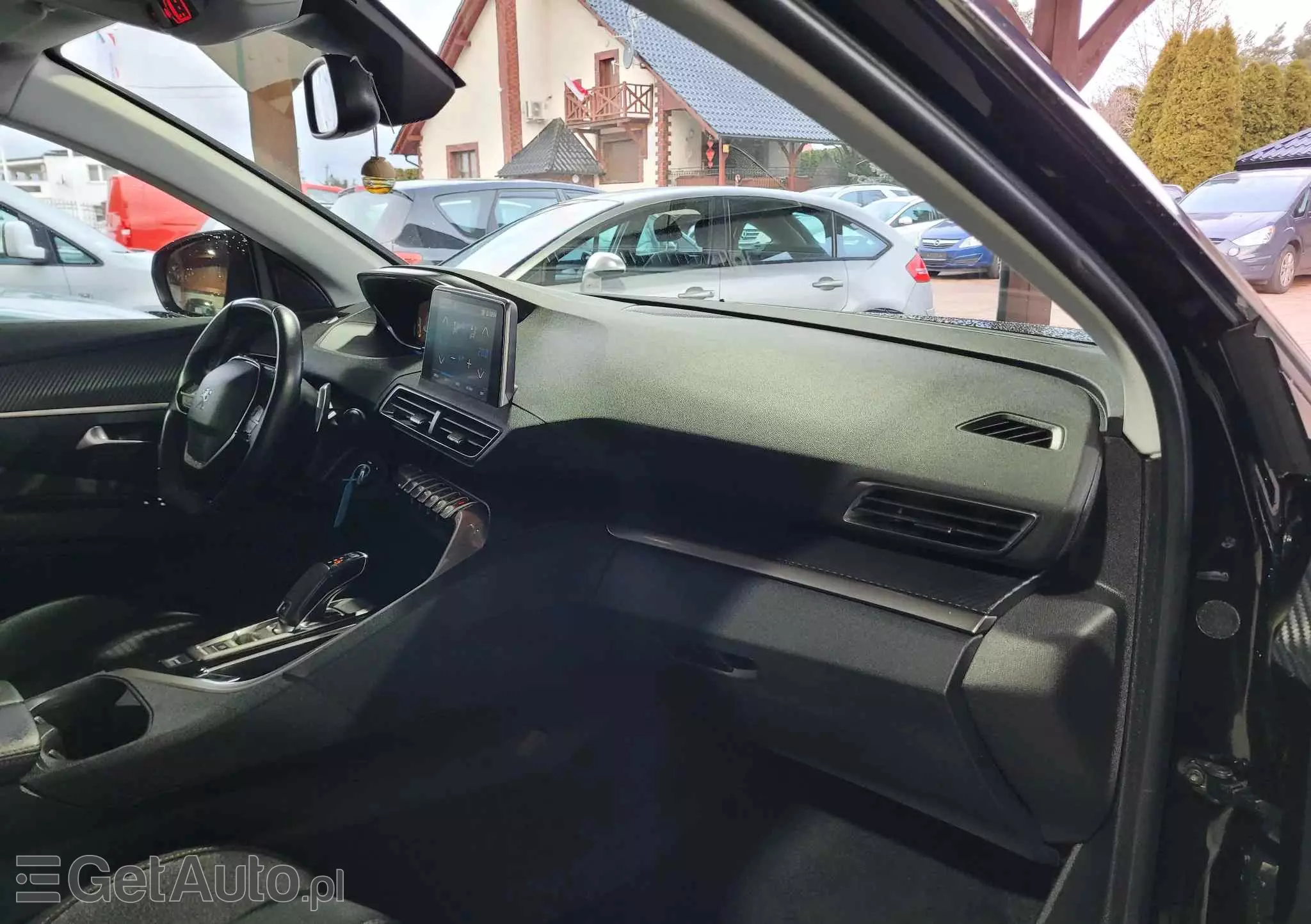 PEUGEOT 3008 1.5 BlueHDi Active S&S EAT8