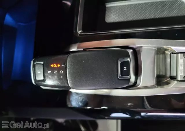 PEUGEOT 3008 1.5 BlueHDi Active S&S EAT8