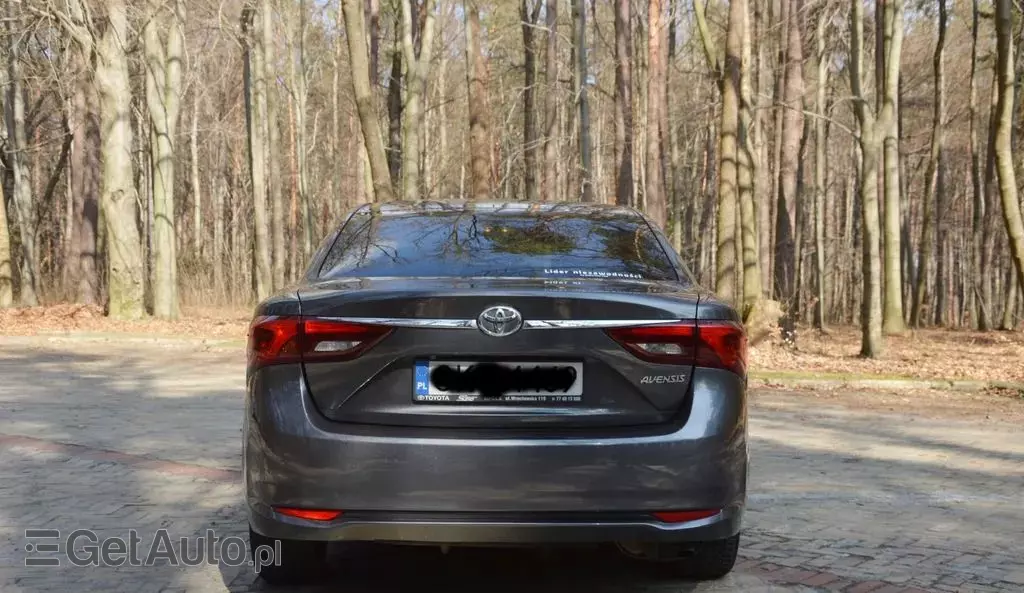 TOYOTA Avensis 