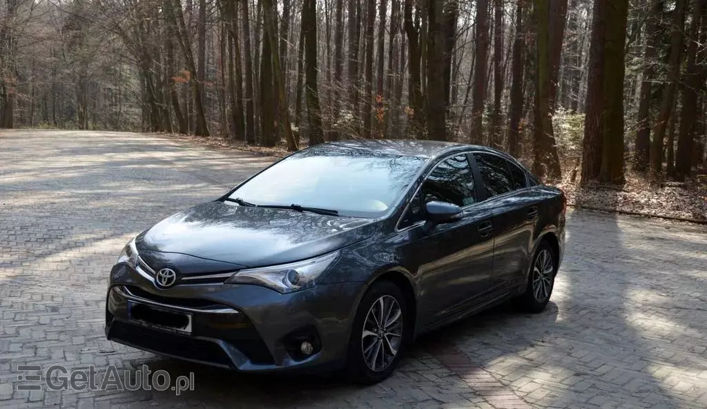 TOYOTA Avensis 