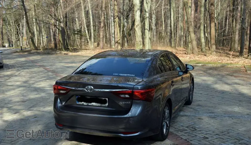 TOYOTA Avensis 