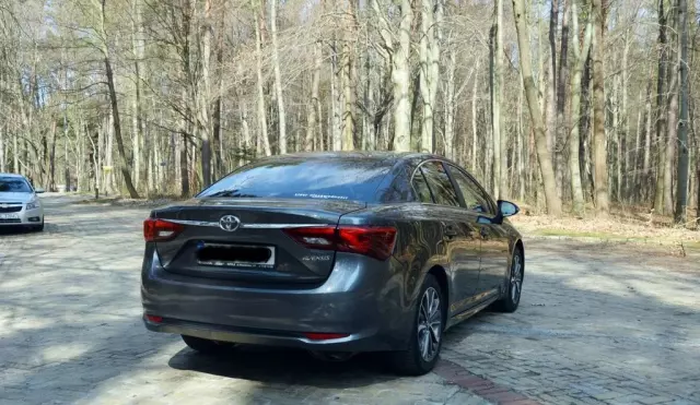 TOYOTA Avensis 