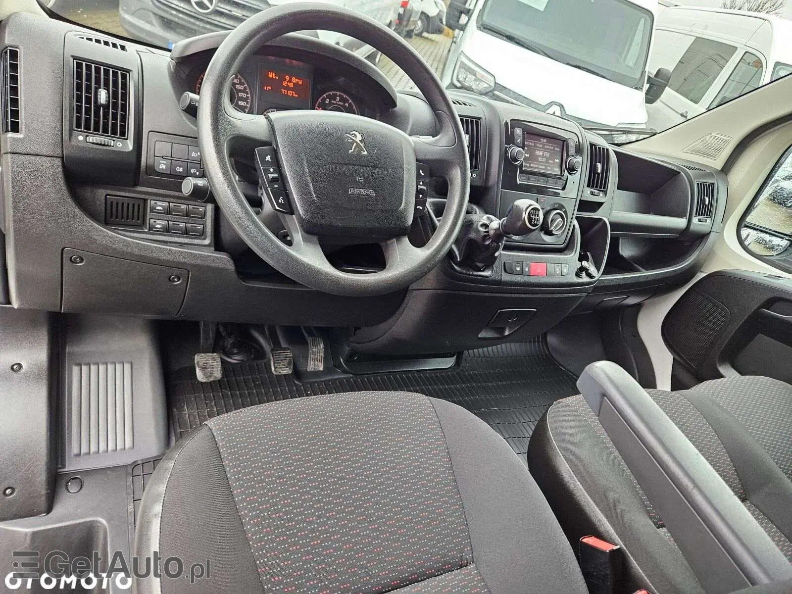 PEUGEOT Boxer 335 L2 Pro