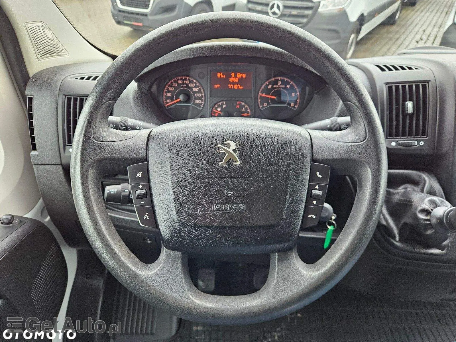 PEUGEOT Boxer 335 L2 Pro