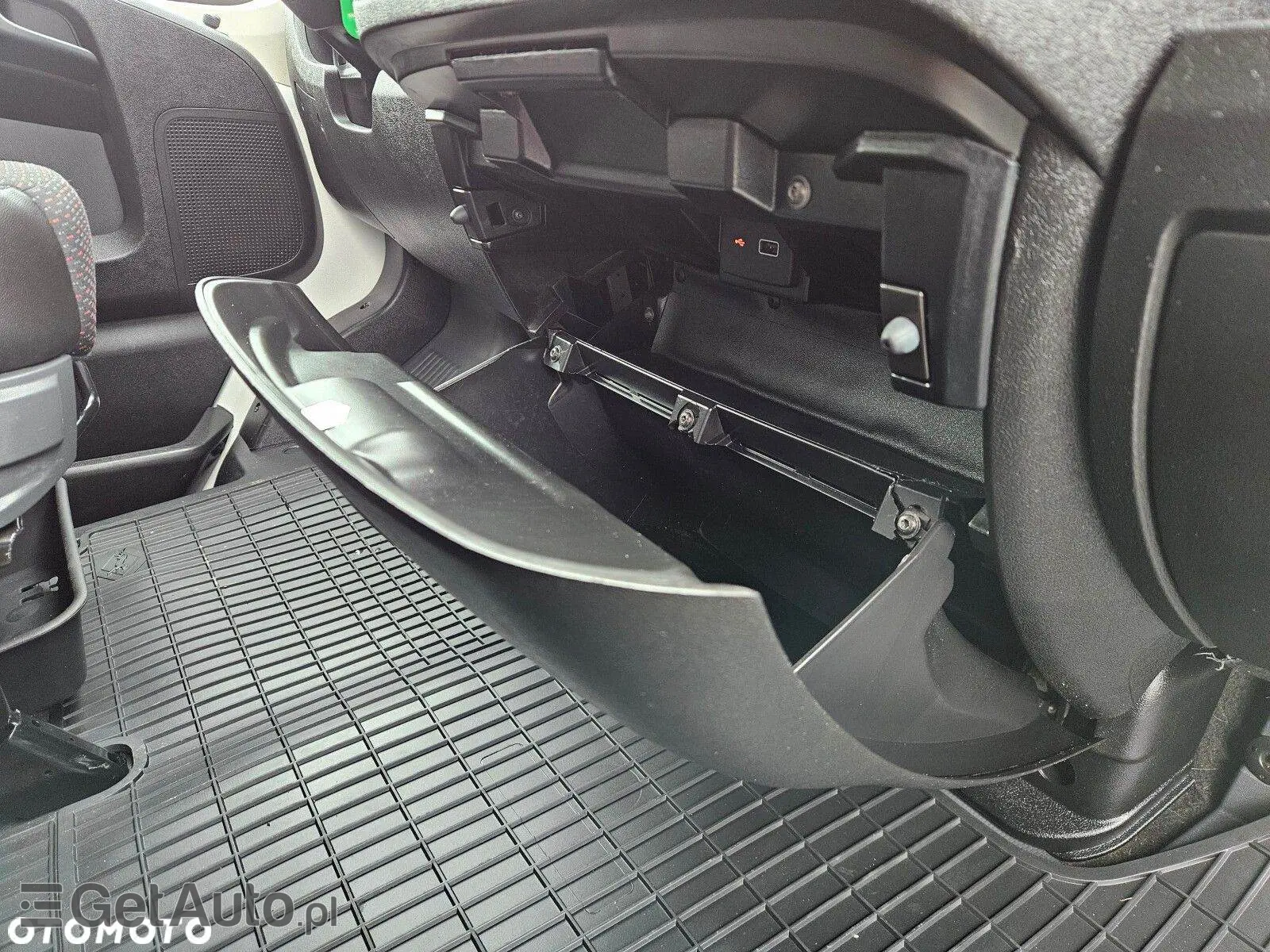 PEUGEOT Boxer 335 L2 Pro