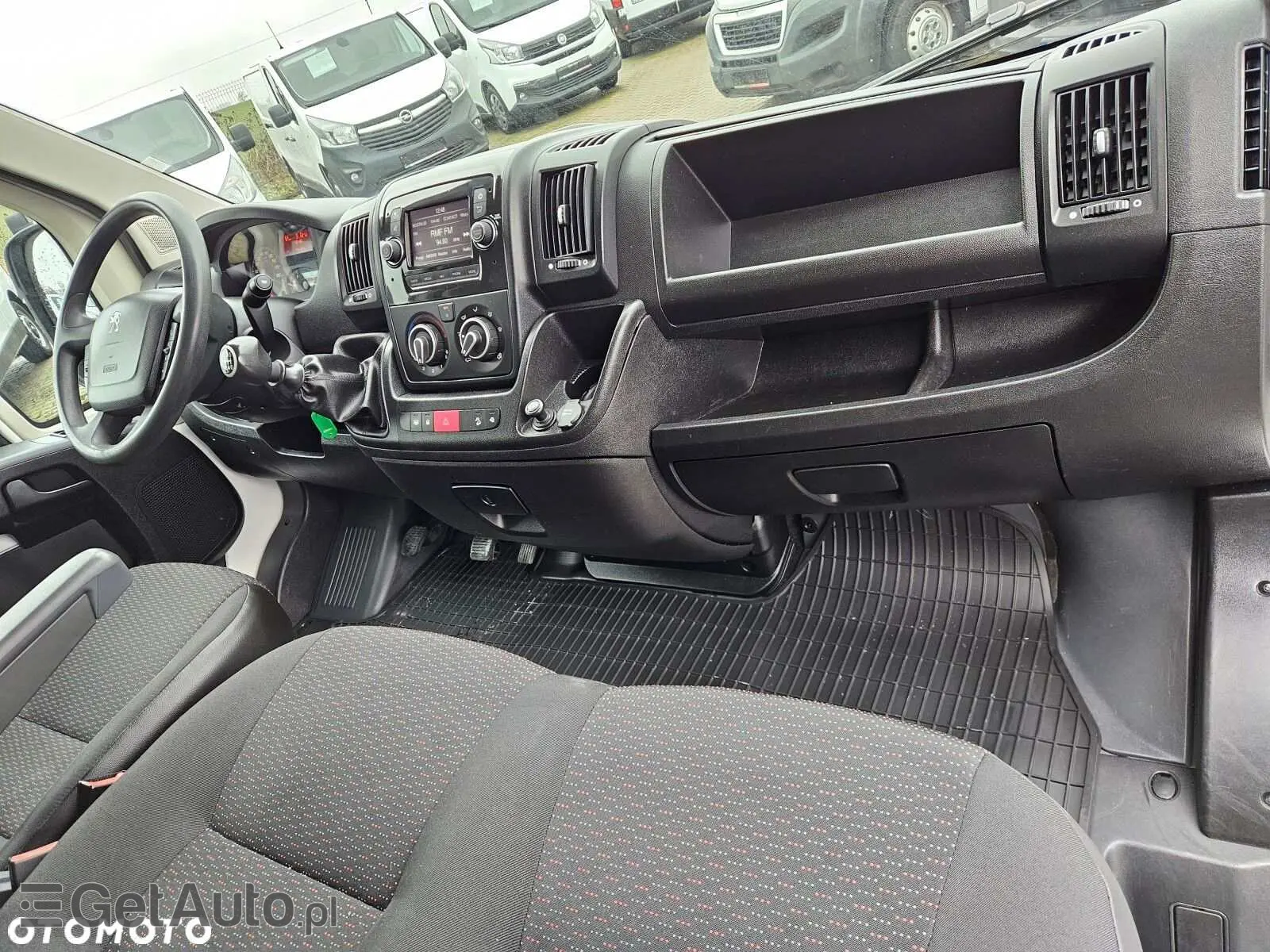 PEUGEOT Boxer 335 L2 Pro