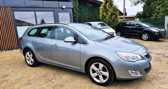 OPEL Astra 1.4 Turbo Edition Sport
