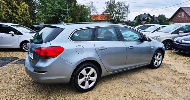 OPEL Astra 1.4 Turbo Edition Sport