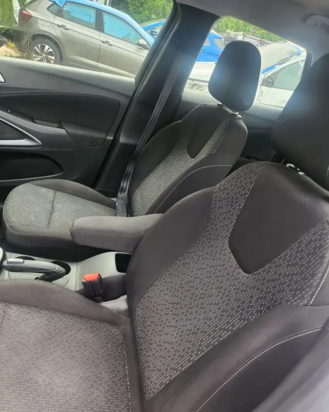 OPEL Crossland 1.2 Elegance Business Pack