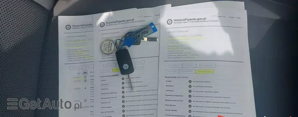 VOLKSWAGEN Touran 