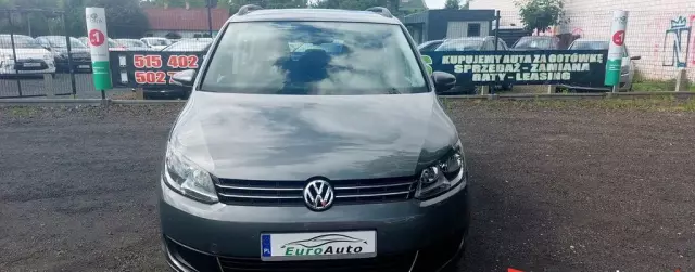 VOLKSWAGEN Touran 