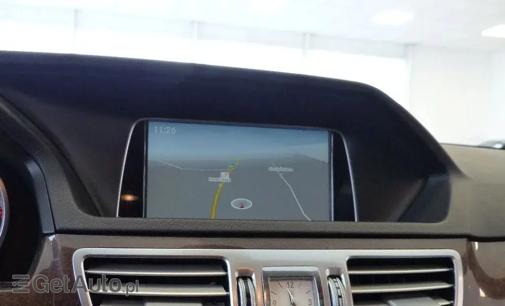 MERCEDES-BENZ Klasa E 