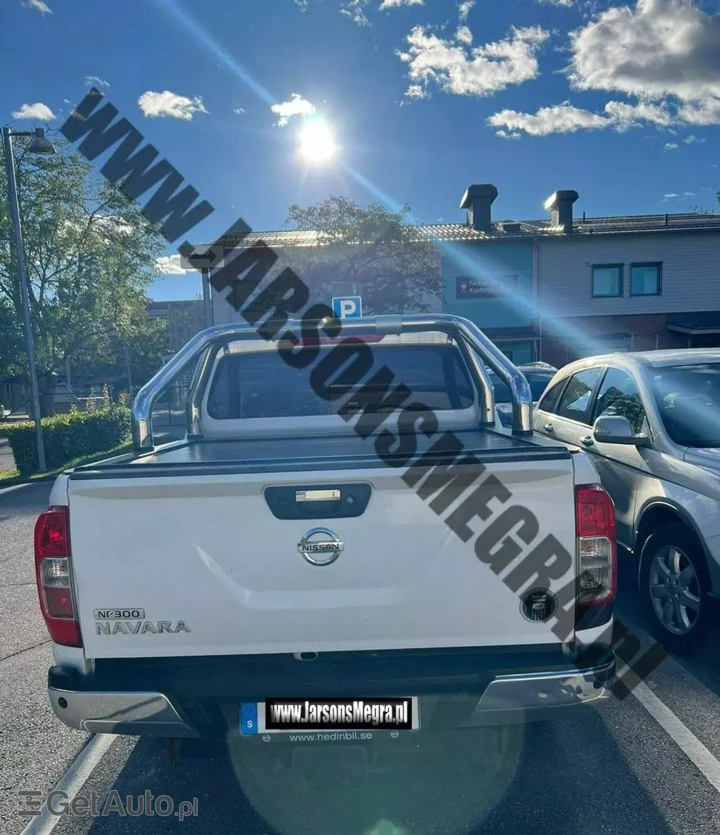 NISSAN Navara 