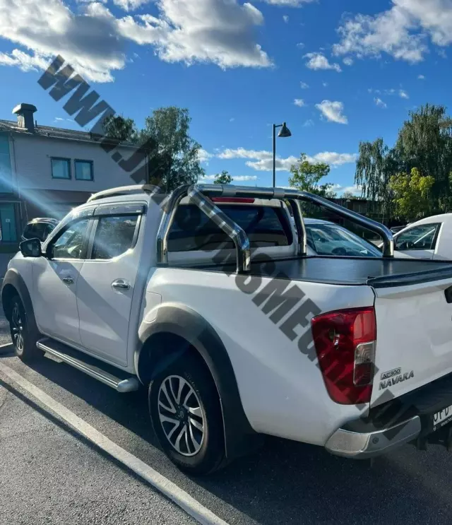 NISSAN Navara 
