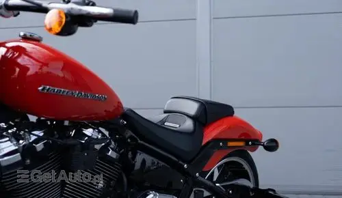 HARLEY-DAVIDSON CVO 