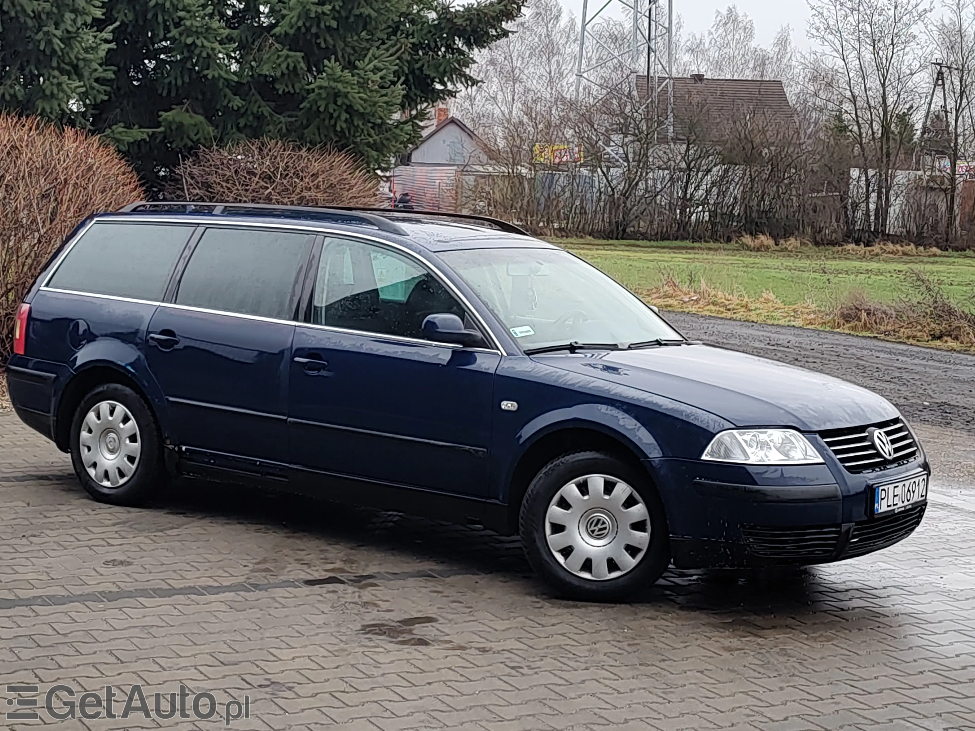 VOLKSWAGEN Passat Comfortline
