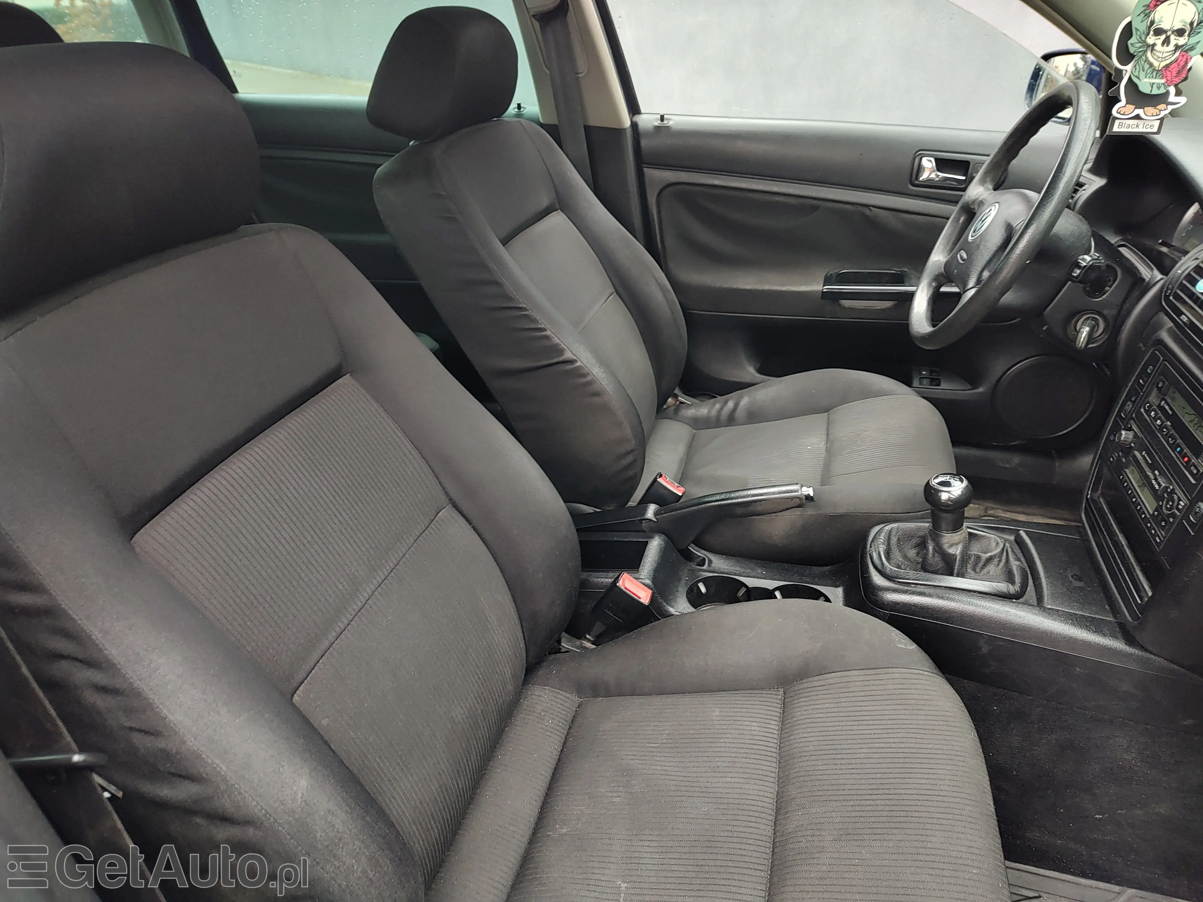 VOLKSWAGEN Passat Comfortline