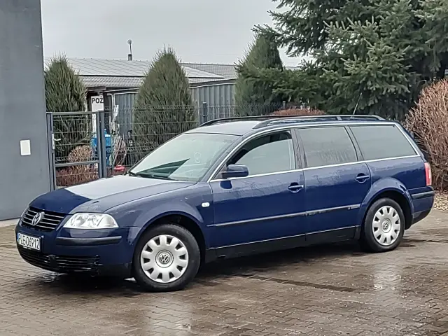 VOLKSWAGEN Passat Comfortline