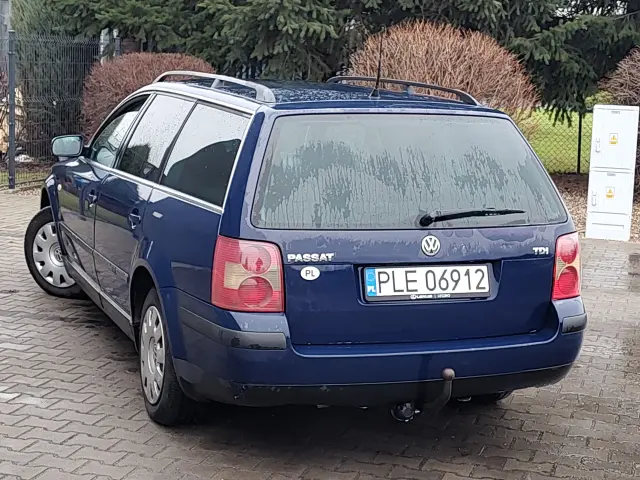 VOLKSWAGEN Passat Comfortline