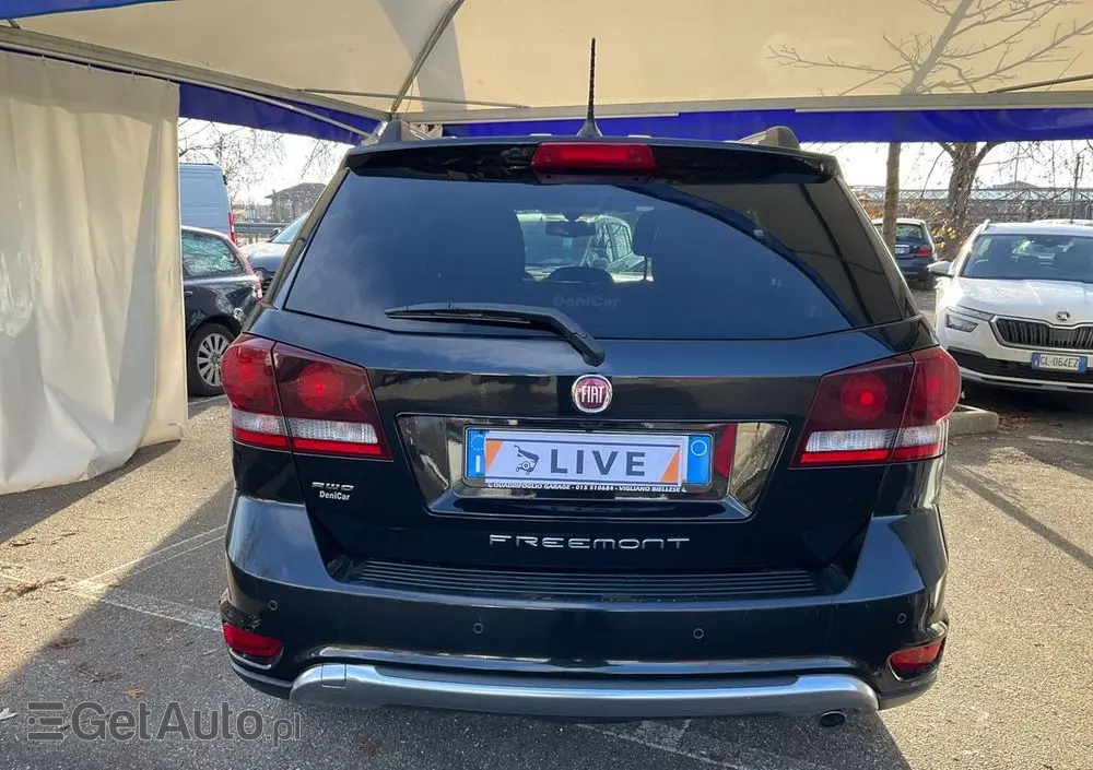 FIAT Freemont 2.0 Multijet 16V DPF Automatik Allrad Cross