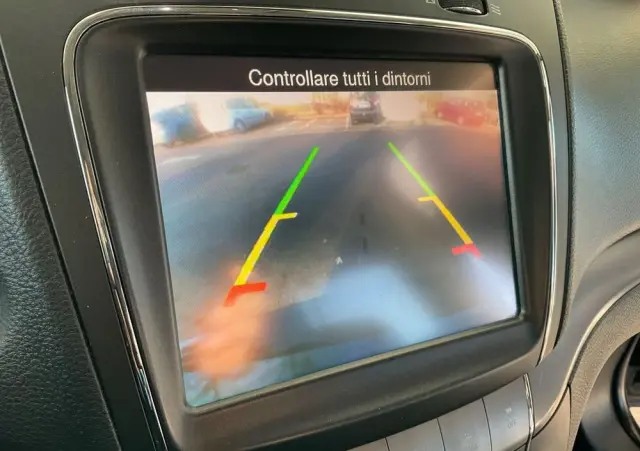 FIAT Freemont 2.0 Multijet 16V DPF Automatik Allrad Cross