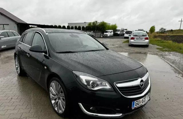OPEL Insignia 