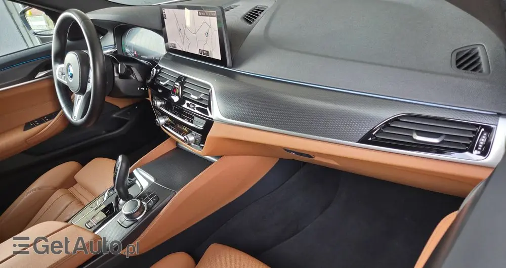 BMW Seria 5 530e M Sport sport