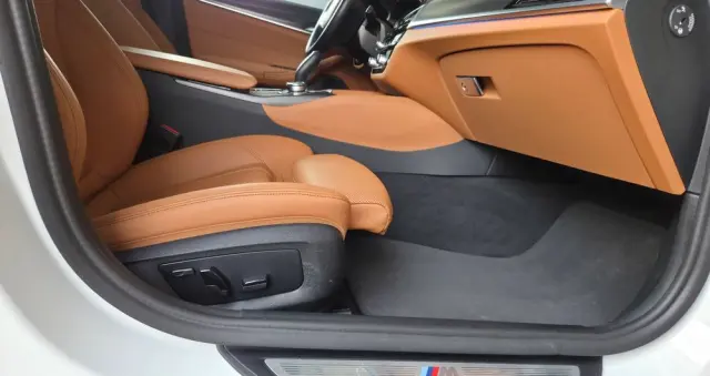 BMW Seria 5 530e M Sport sport