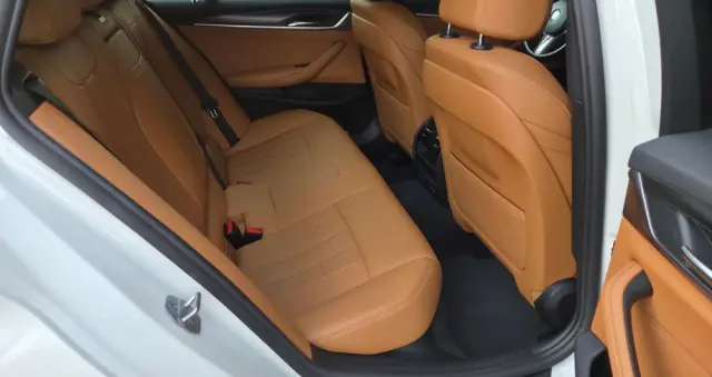 BMW Seria 5 530e M Sport sport