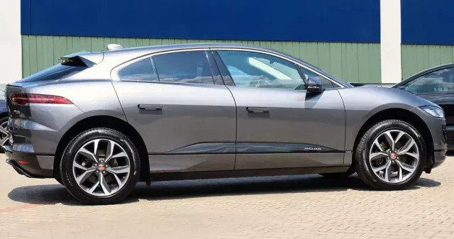 JAGUAR I-Pace EV400 AWD HSE