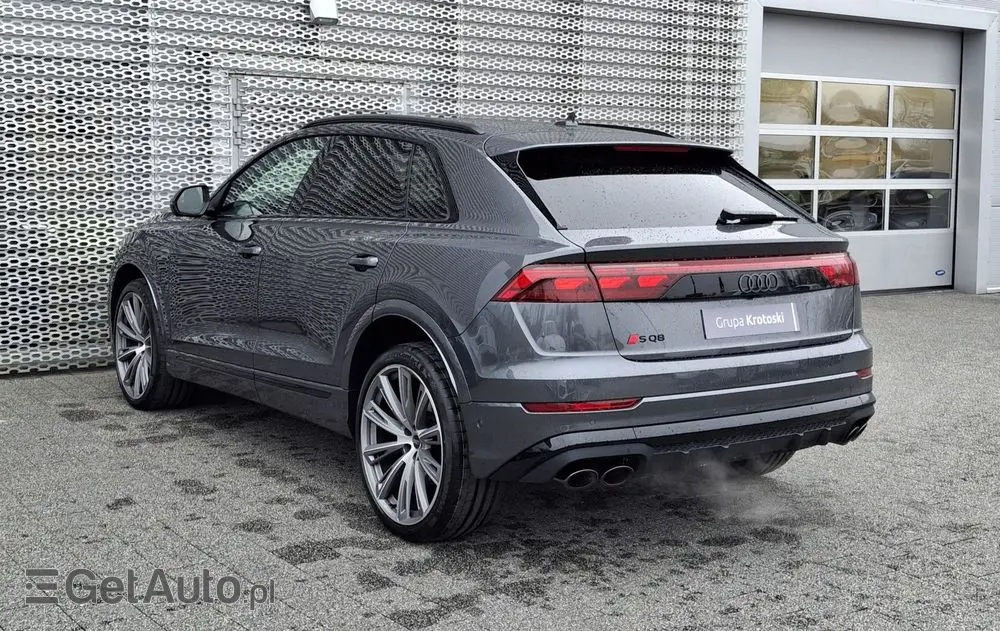AUDI SQ8 