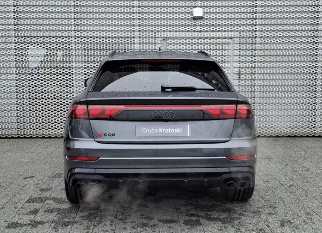 AUDI SQ8 