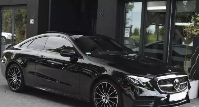 MERCEDES-BENZ Klasa E 