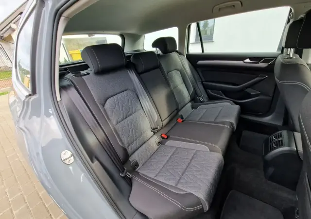 VOLKSWAGEN Passat 1.5 TSI EVO Business DSG