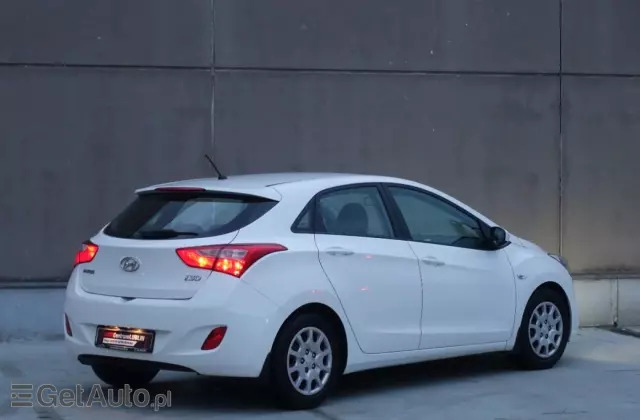 HYUNDAI I30 1.4 Classic +