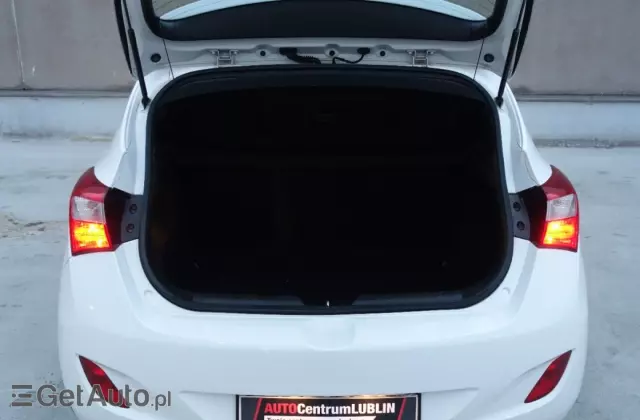 HYUNDAI I30 1.4 Classic +