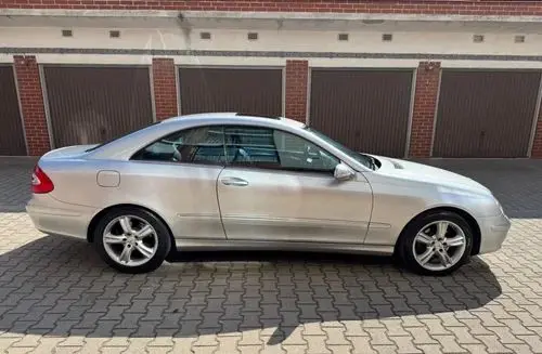 MERCEDES-BENZ CLK 
