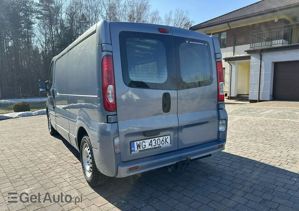 OPEL Vivaro 
