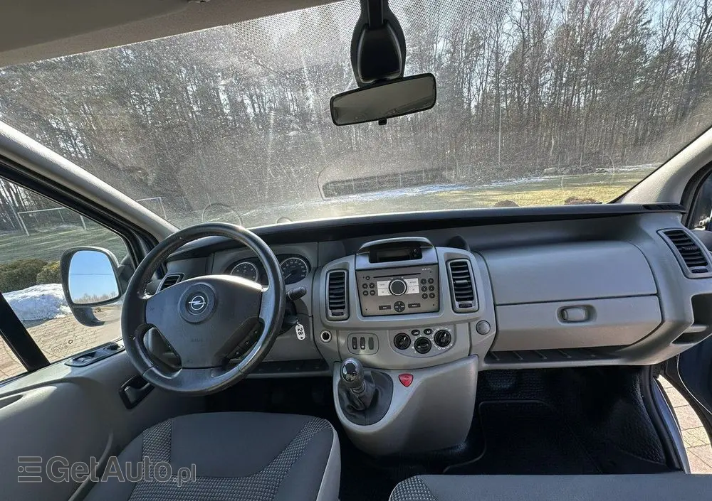 OPEL Vivaro 