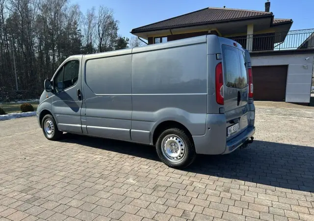 OPEL Vivaro 