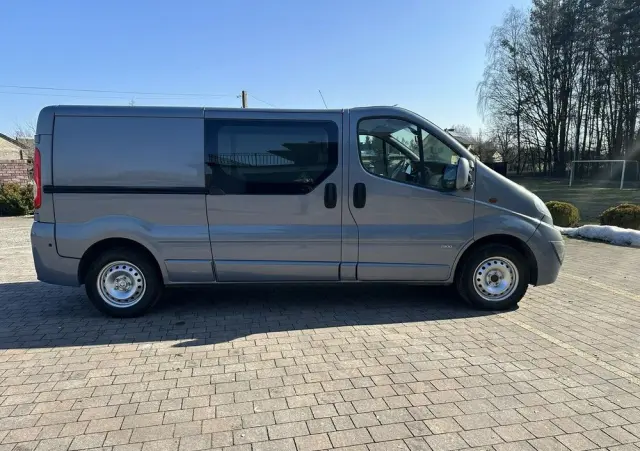 OPEL Vivaro 