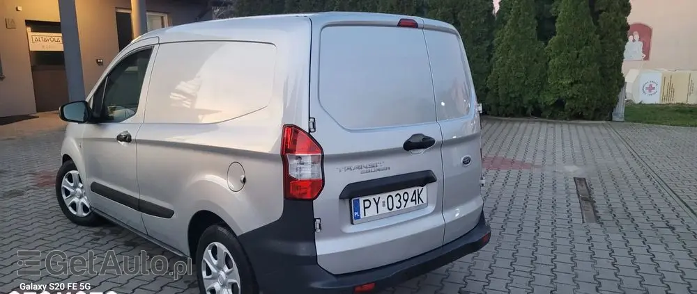 FORD TRANSIT COURIER 