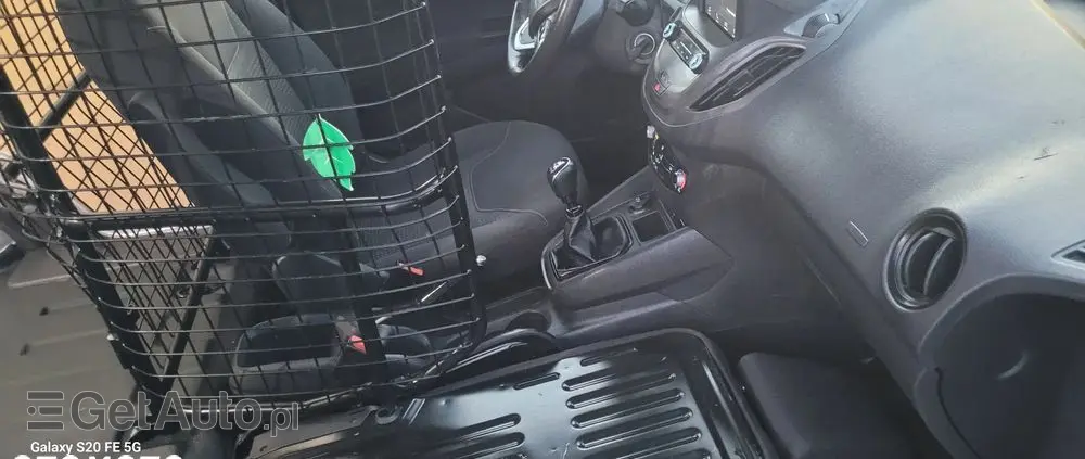 FORD TRANSIT COURIER 