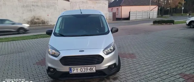 FORD TRANSIT COURIER 
