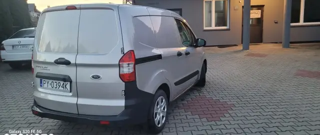 FORD TRANSIT COURIER 