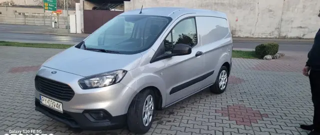 FORD TRANSIT COURIER 