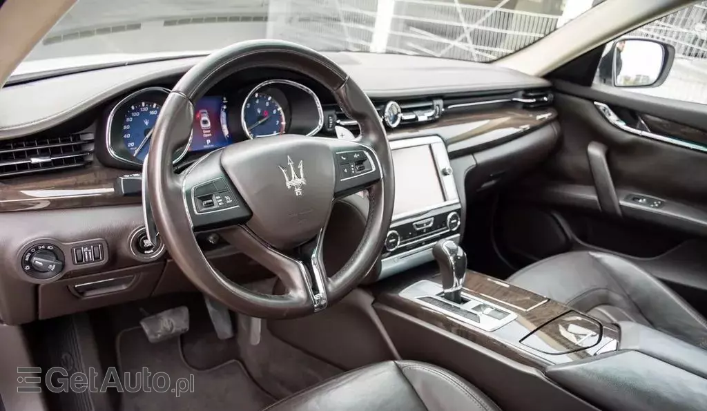 MASERATI Quattroporte 