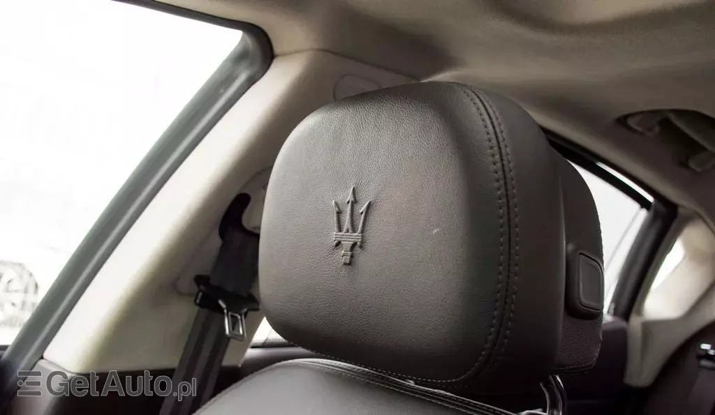 MASERATI Quattroporte 