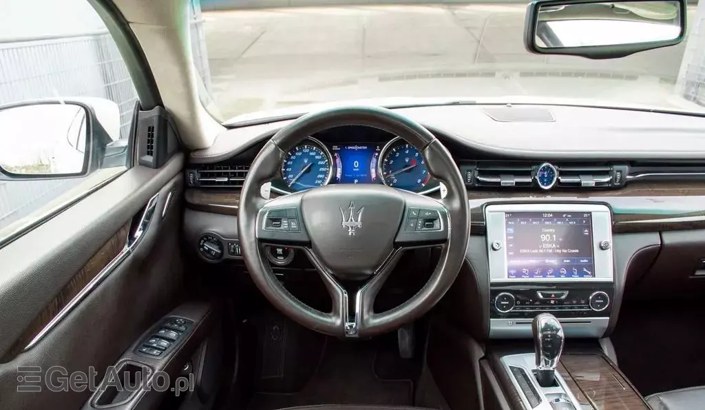 MASERATI Quattroporte 