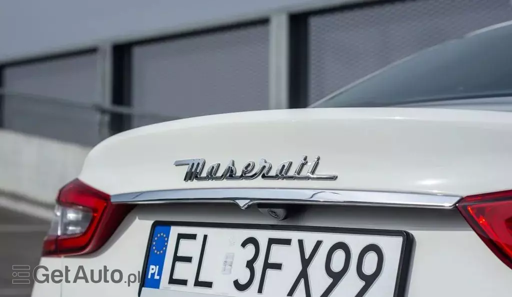 MASERATI Quattroporte 